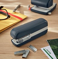 Nietmachine Leitz Cosy 30 vel 24/6 fluweel grijs-3