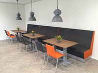 BHO VERGADERSTOEL - ZONDER ARMLEGGER - HOUTEN KUIP - ZWART - WALNOOT HOUT - 4 POOTS ONDERSTEL VIERKANT 20X20 - GEEN STOFFERING-5
